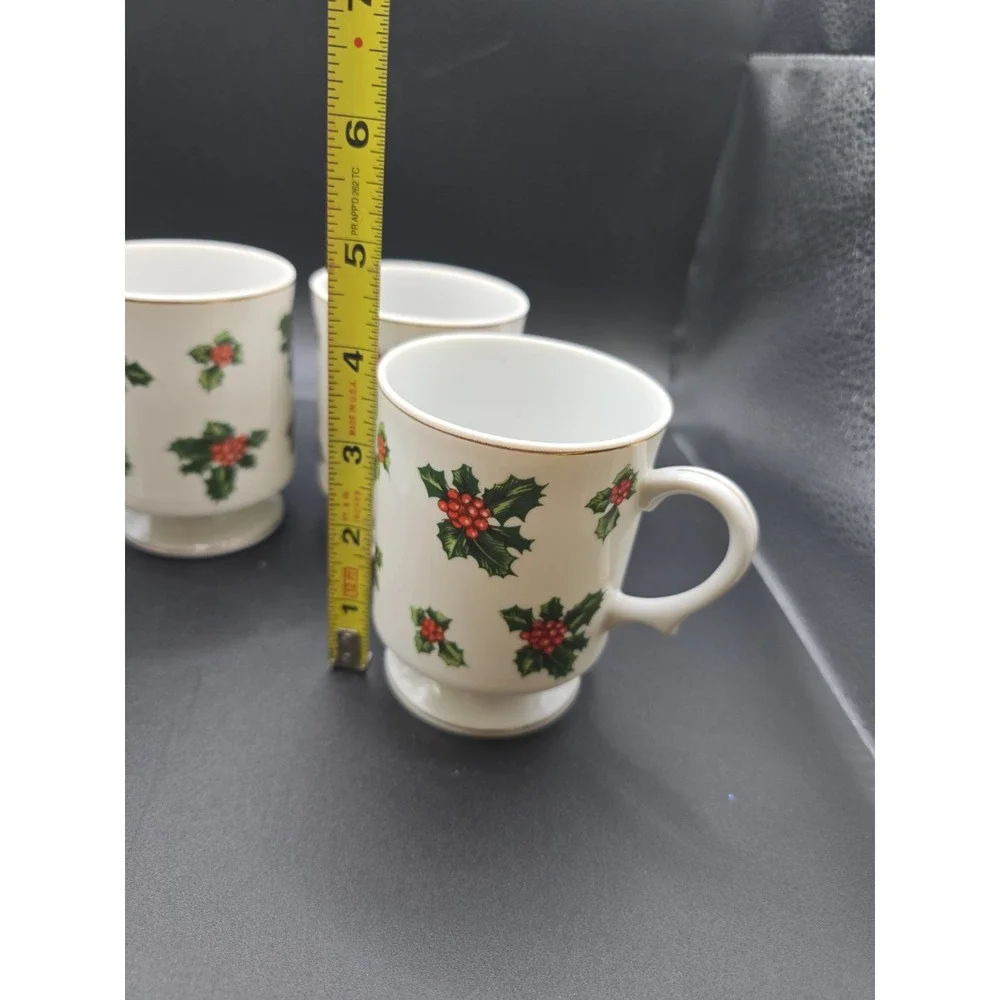 Vintage Christmas 4 Coffee Mugs Holly Leaf ceramic footed Lefton China GUC